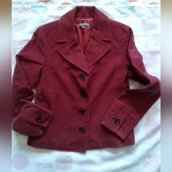 Jacket - Picture 2 of 5